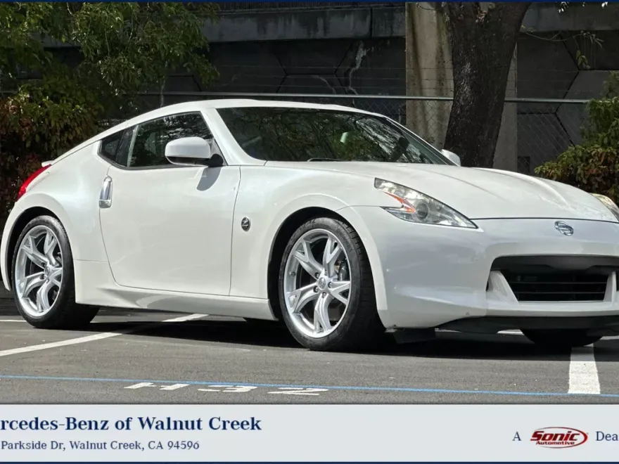 2009 Nissan 370Z Sport photo 1