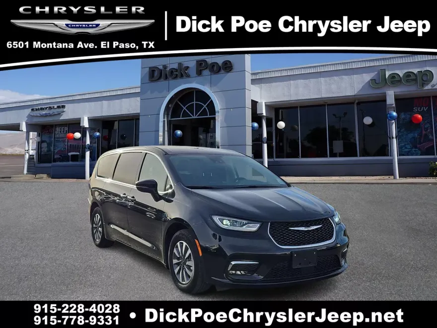 2023 Chrysler Pacifica Hybrid Touring L photo 1