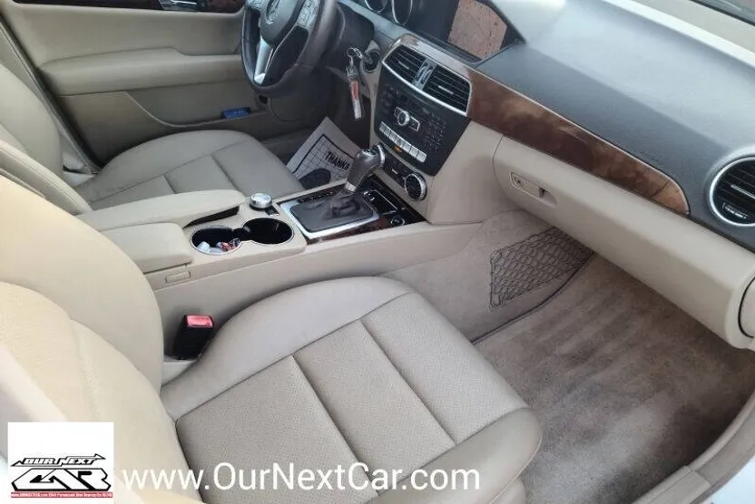 2012 Mercedes Benz C 250 photo 1