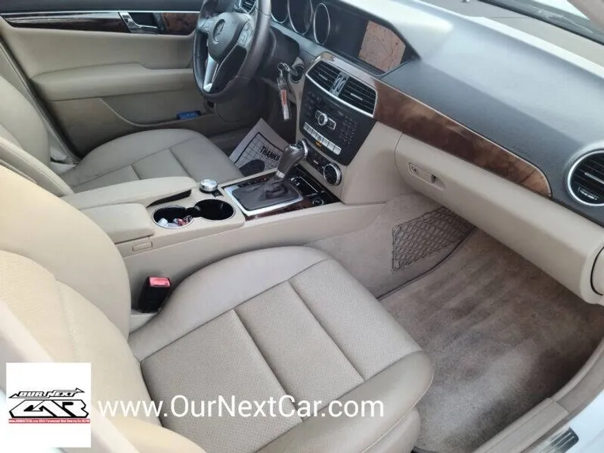 2012 Mercedes Benz C 250 photo 1
