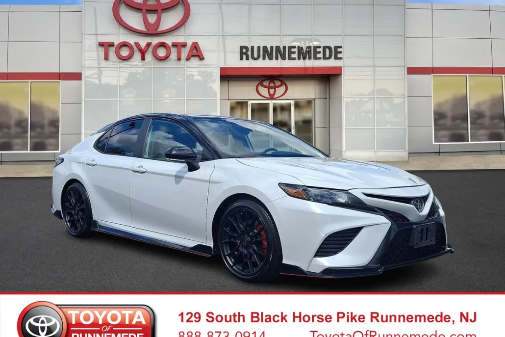 2023 Toyota Camry TRD V6 photo 1