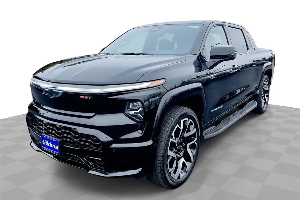 2024 Chevrolet Silverado EV RST photo 1