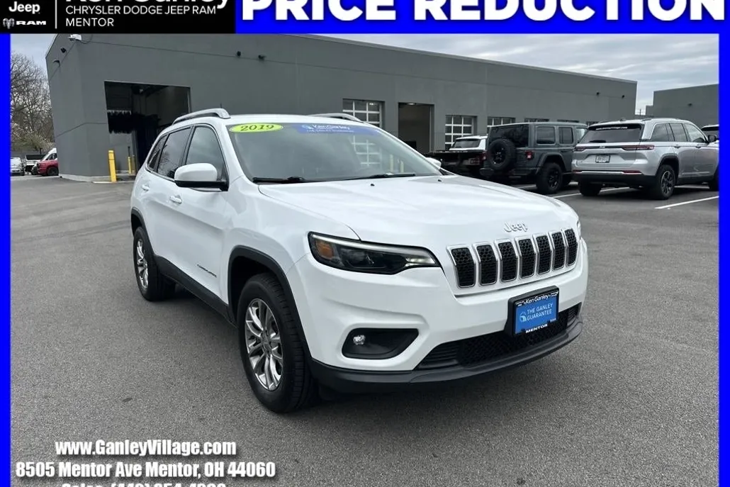 2019 Jeep Cherokee Latitude photo 1