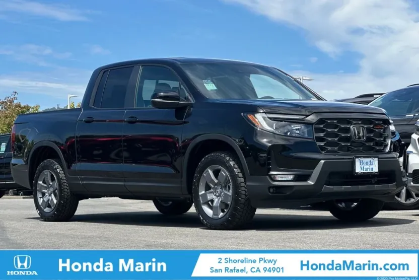 2025 Honda Ridgeline TrailSport photo 1
