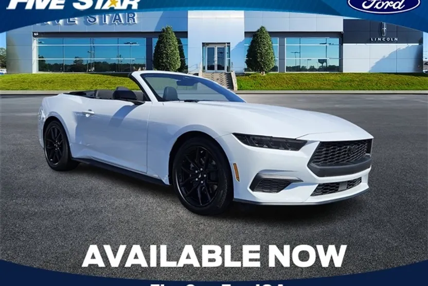 2025 Ford Mustang EcoBoost photo 1