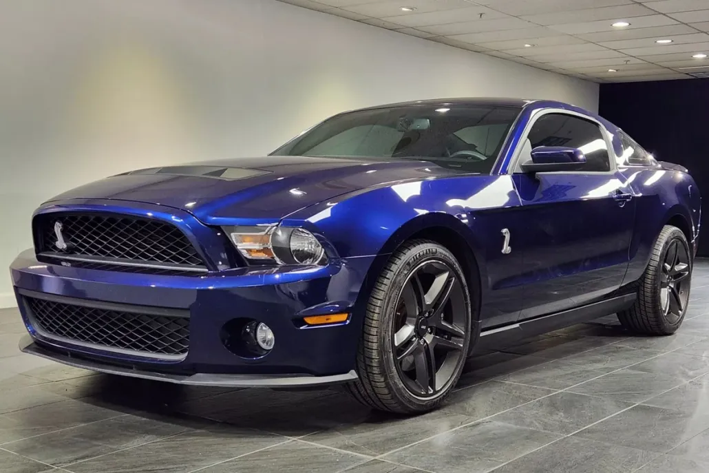 2010 Ford Mustang Shelby GT500 photo 1