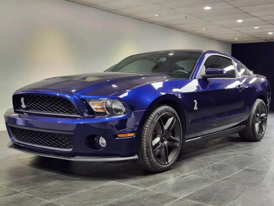 2010 Ford Mustang Shelby GT500 photo 1