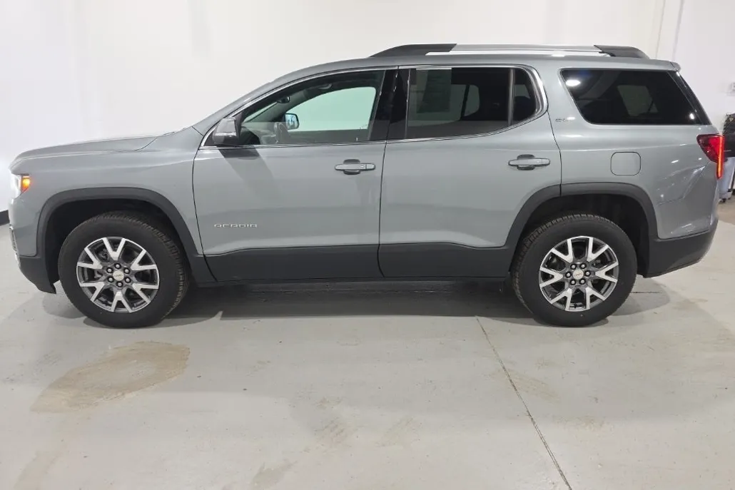 2023 Gmc Acadia SLT photo 1