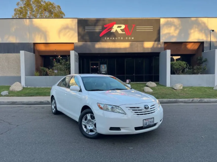 2007 Toyota Camry LE photo 1