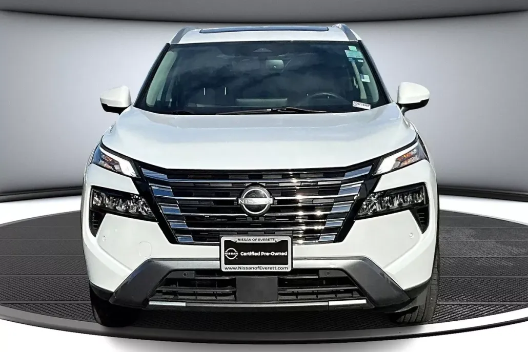 2024 Nissan Rogue SL photo 1