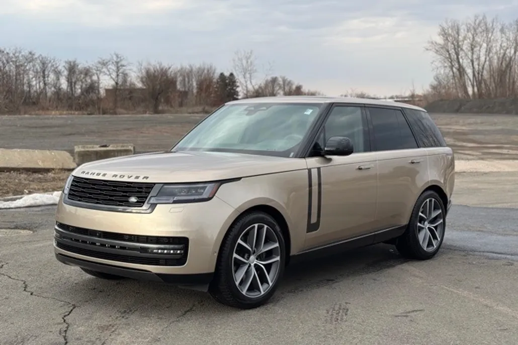 2025 Land Rover Range Rover SE photo 1