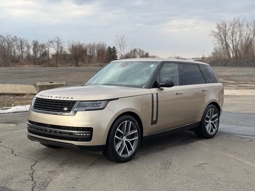 2025 Land Rover Range Rover SE photo 1