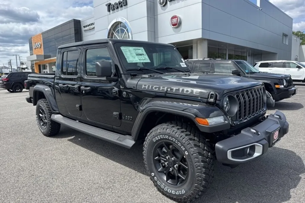2025 Jeep Gladiator Sport photo 1