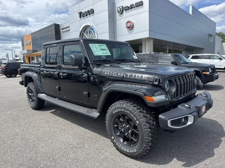2025 Jeep Gladiator Sport photo 1