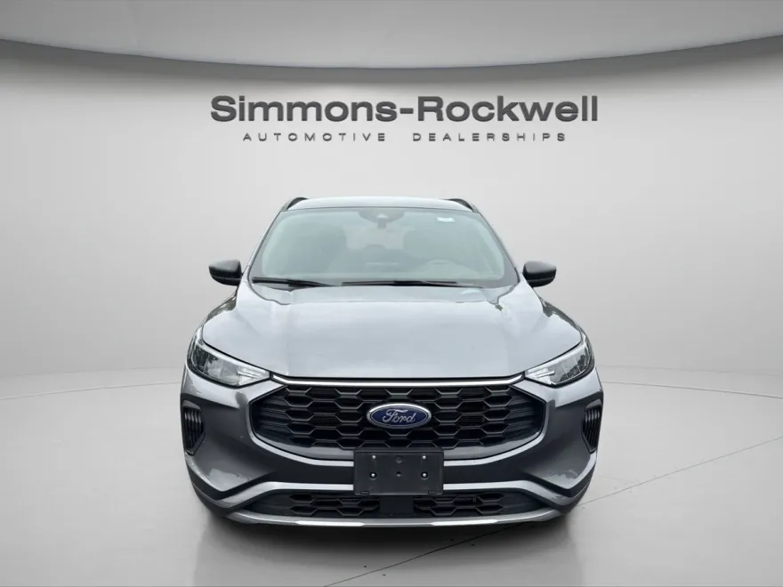 2024 Ford Escape ST-Line photo 1