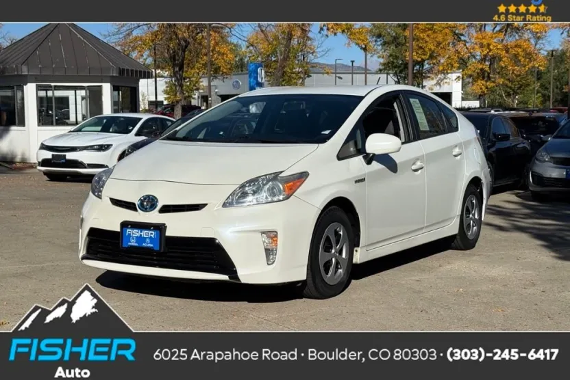 2012 Toyota Prius Five photo 1