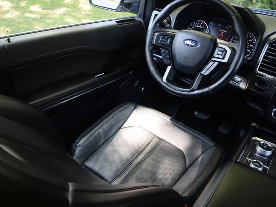 2020 Ford Expedition MAX Limited photo 1