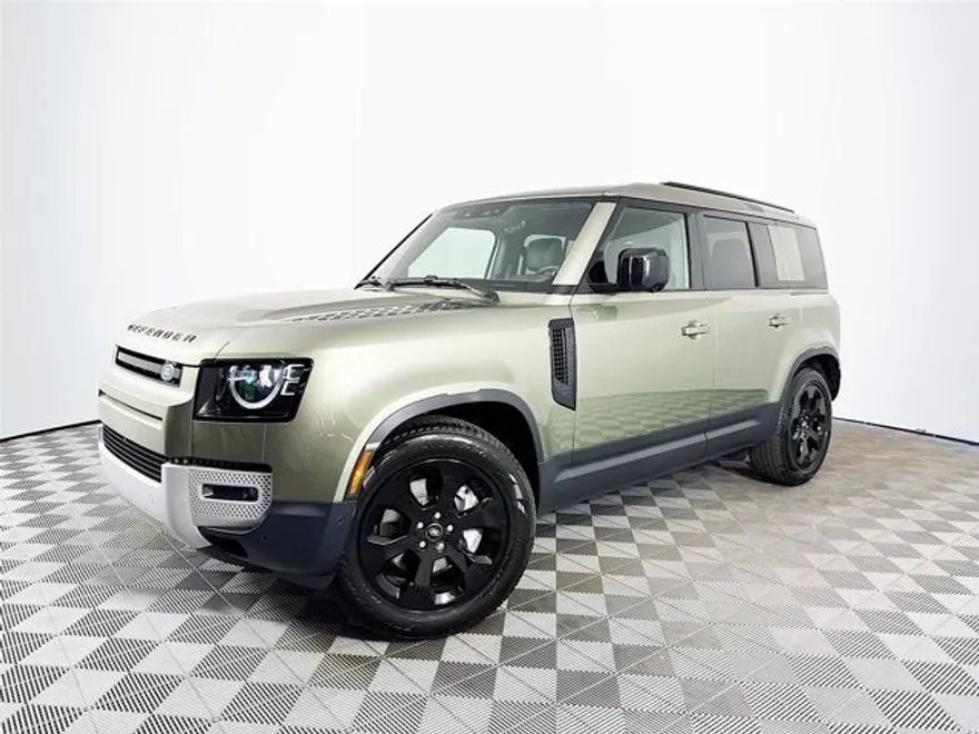 2025 Land Rover Defender 110 S photo 1