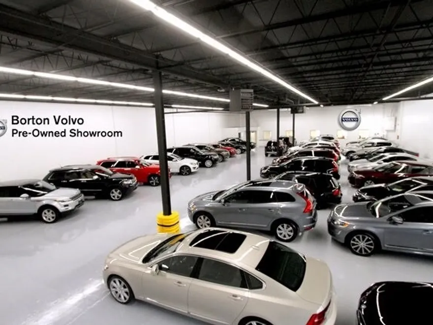 2023 Volvo XC90 Recharge T8 Plus photo 1