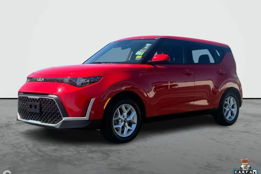 2024 Kia Soul LX S photo 1