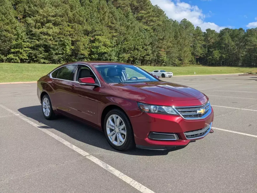 2017 Chevrolet Impala 1LT photo 1