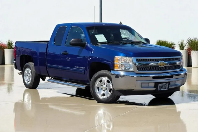 2013 Chevrolet Silverado 1500 LT photo 1