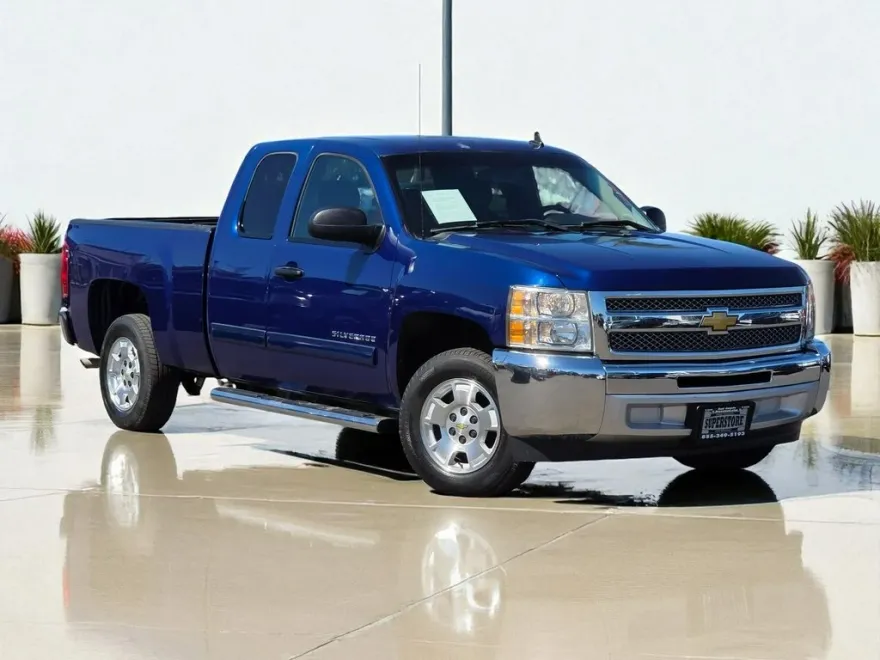 2013 Chevrolet Silverado 1500 LT photo 1