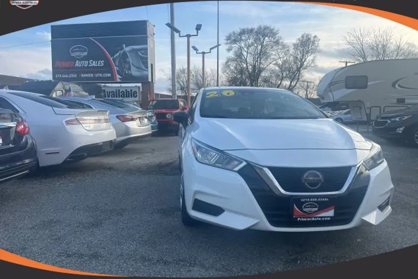 2020 Nissan Versa Sedan photo 1