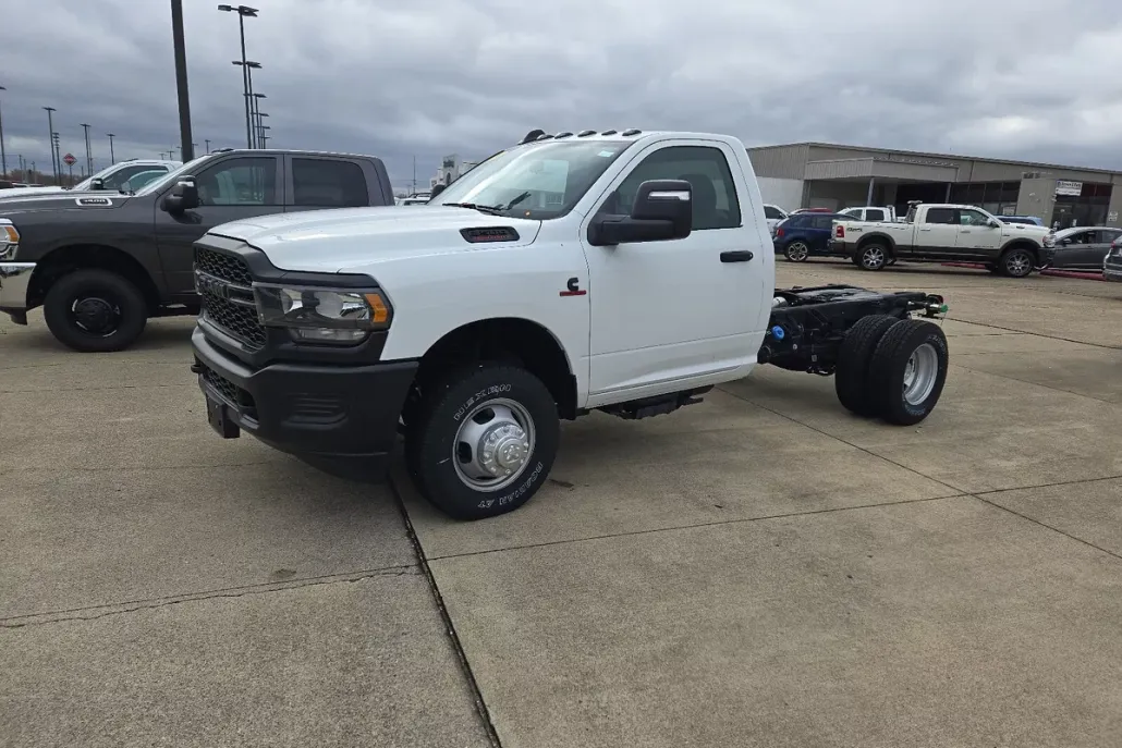 2024 Ram 3500 Tradesman SLT photo 1