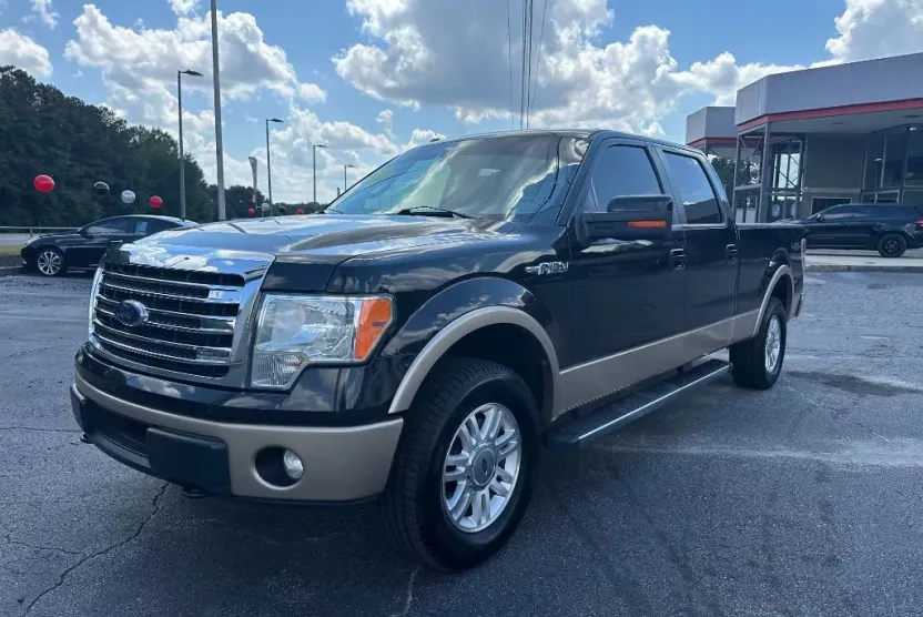 2014 Ford F-150 Lariat photo 1