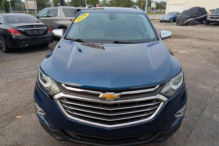 2020 Chevrolet Equinox Premier photo 1