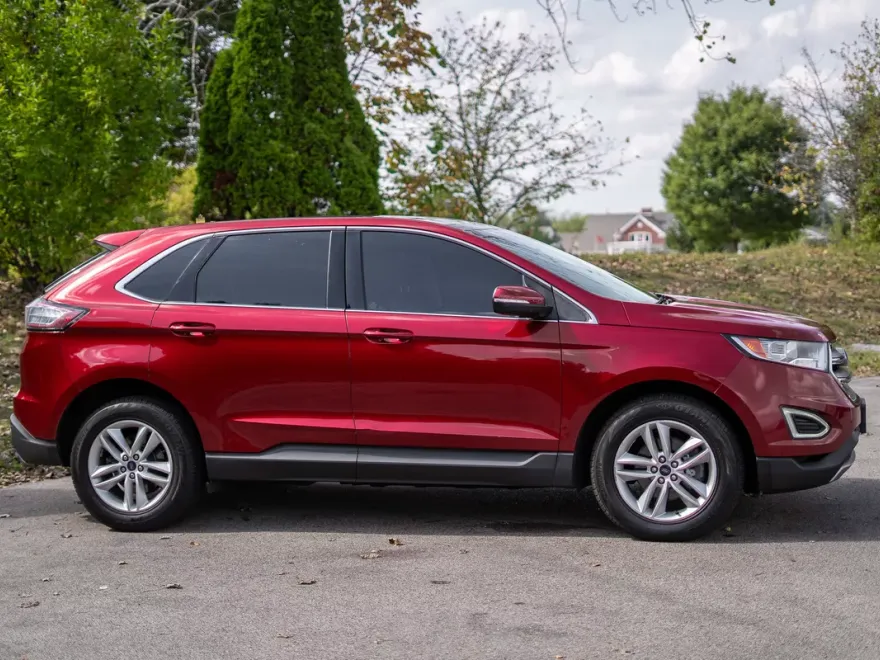 2017 Ford Edge SEL photo 1