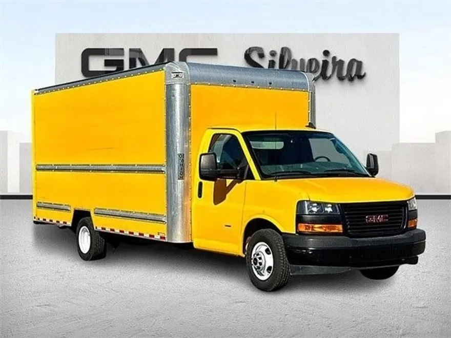2019 Gmc Savana Cutaway 3500 Base photo 1