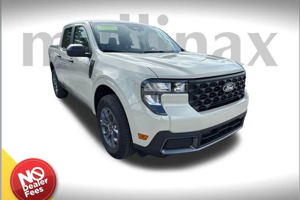 2025 Ford Maverick XLT photo 1