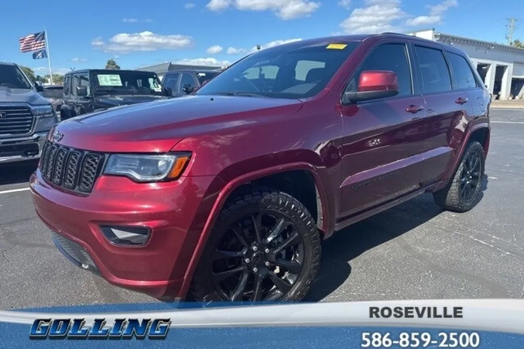 2020 Jeep Grand Cherokee Laredo photo 1