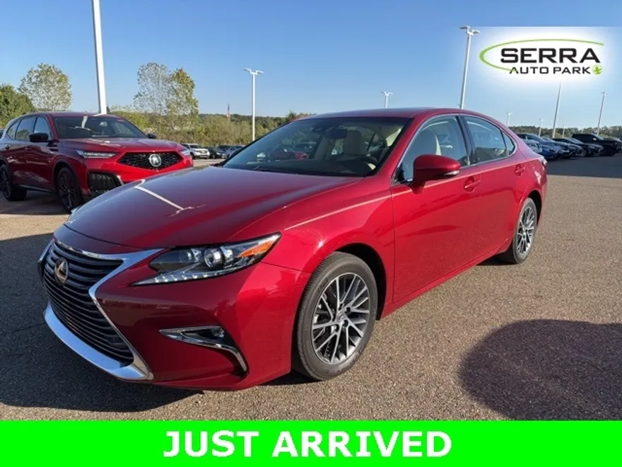 2016 Lexus ES 350 photo 1