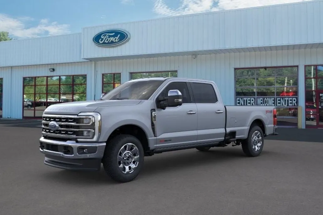 2025 Ford F-350 Lariat photo 1