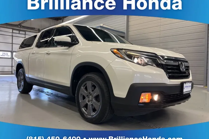2019 Honda Ridgeline Sport photo 1