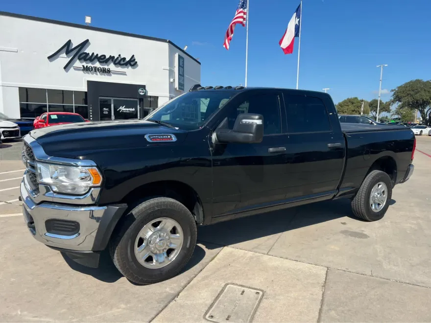 2023 Ram 2500 Tradesman photo 1