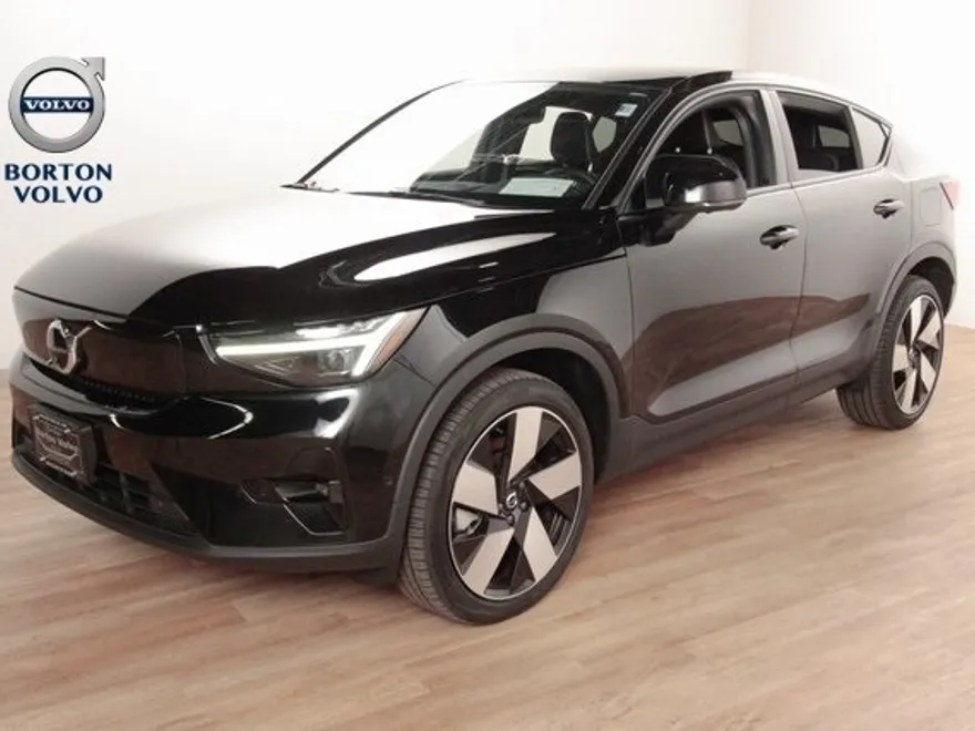 2024 Volvo C40 Recharge Ultimate photo 1