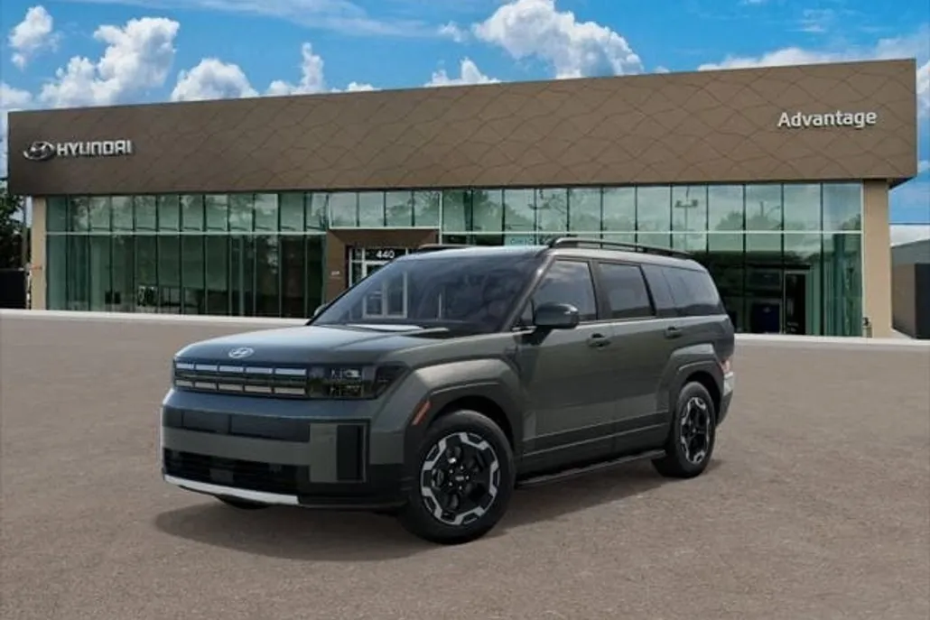 2025 Hyundai Santa Fe SEL photo 1