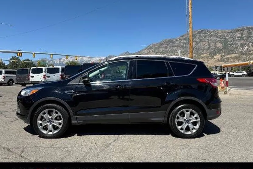2016 Ford Escape Titanium photo 1