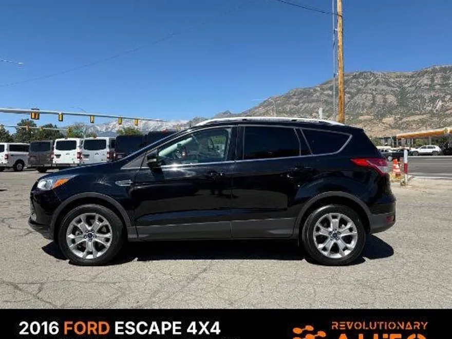 2016 Ford Escape Titanium photo 1