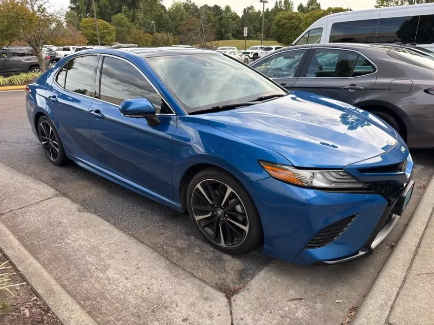 2019 Toyota Camry XSE V6 photo 1