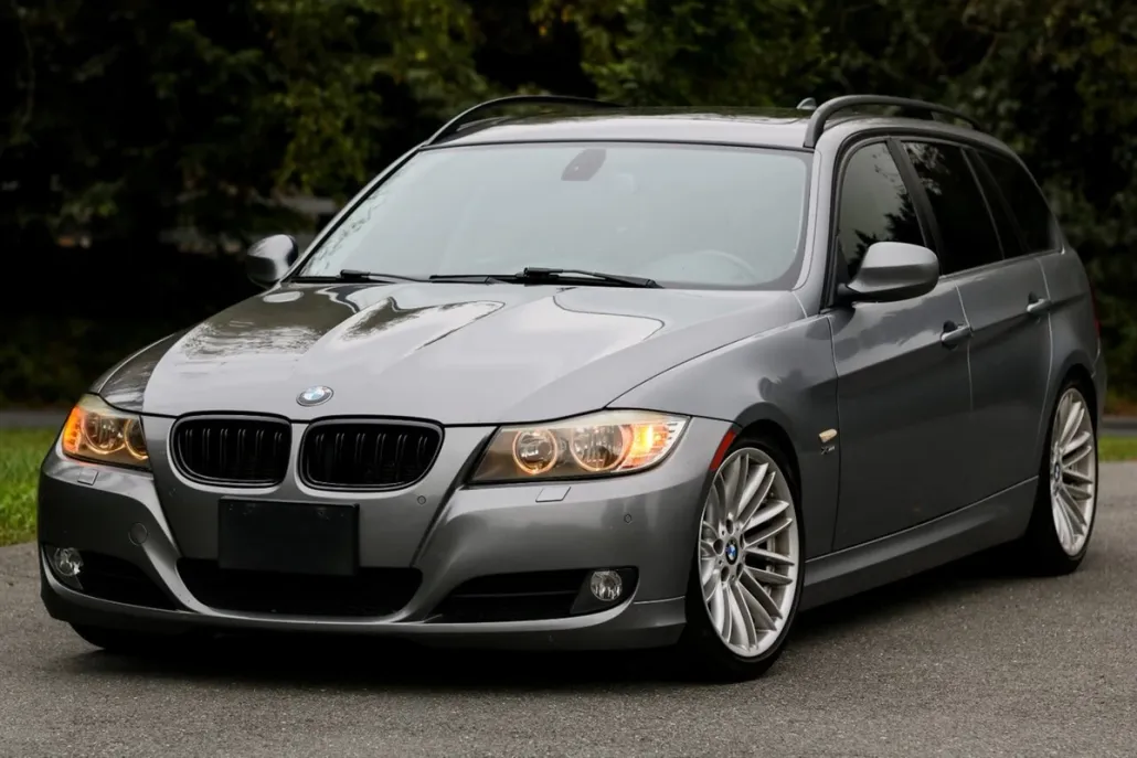 2010 Bmw 328i xDrive photo 1