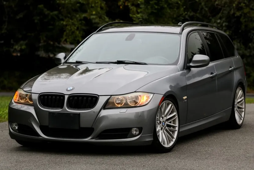 2010 Bmw 328i xDrive photo 1