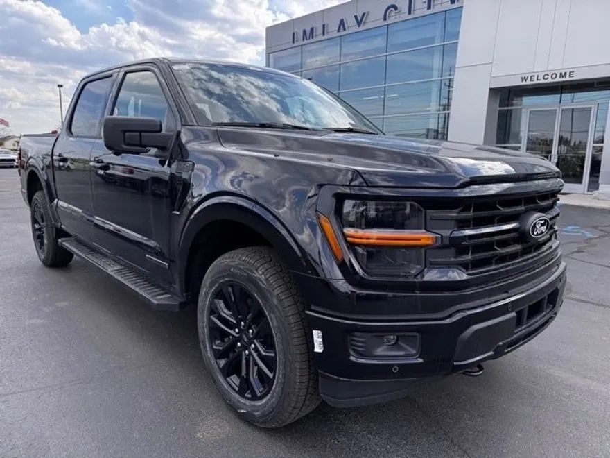 2025 Ford F-150 XLT photo 1