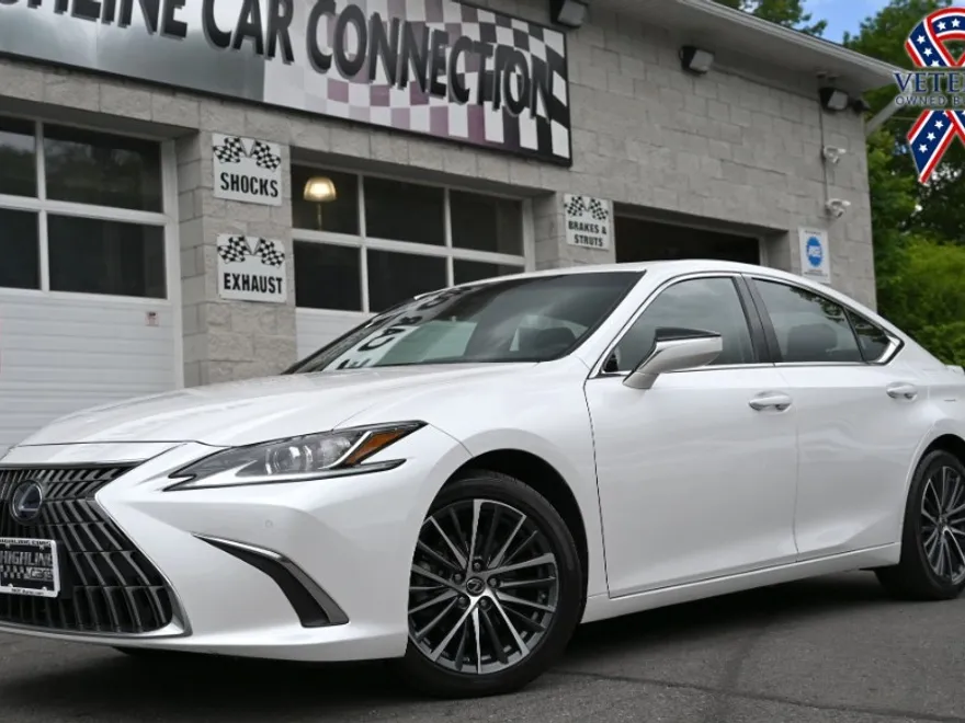 2022 Lexus ES 350 photo 1