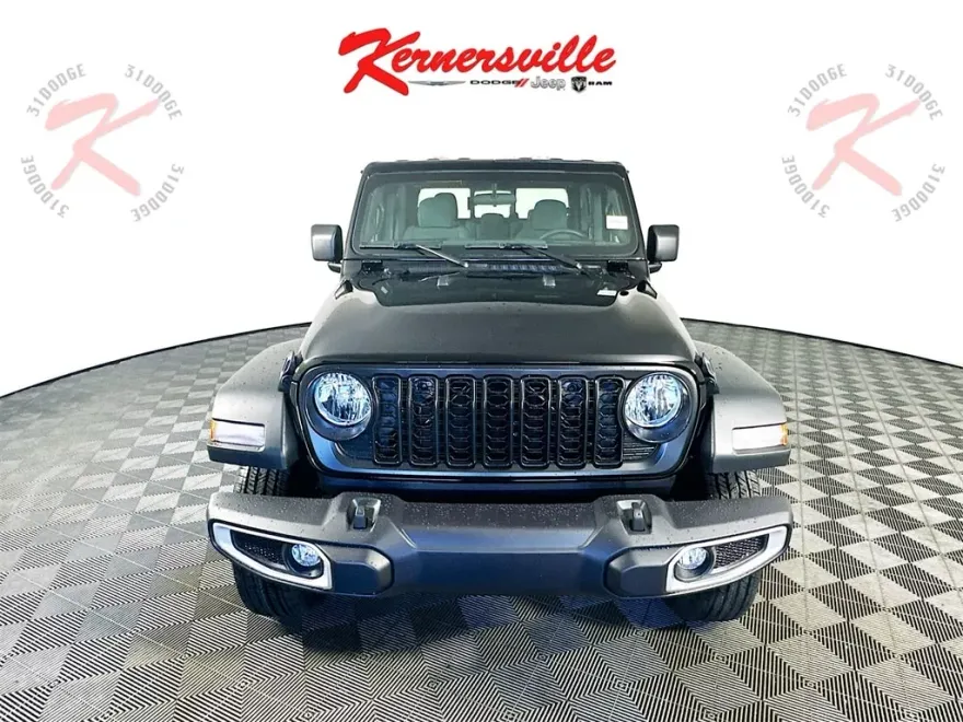 2025 Jeep Gladiator Sport photo 1