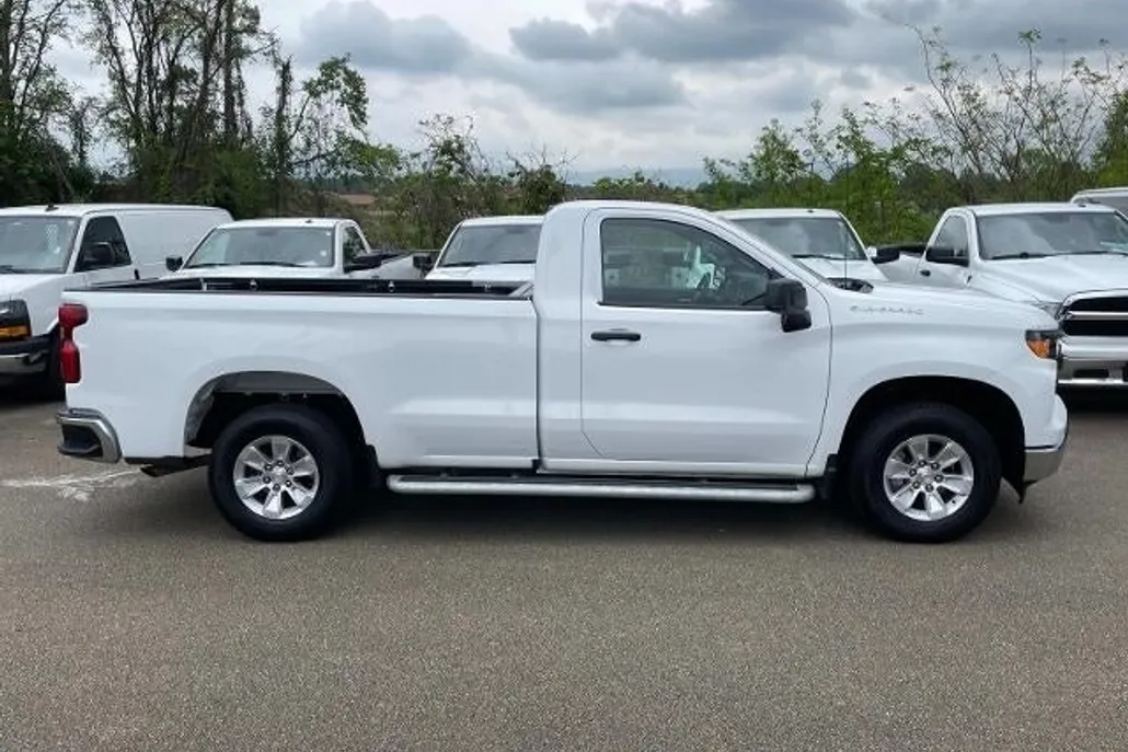 2024 Chevrolet Silverado 1500 photo 1